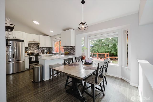 11704 41st Ave Ct NW, Gig Harbor, WA 98332