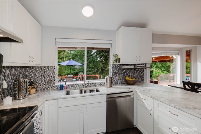 11704 41st Ave Ct NW, Gig Harbor, WA 98332