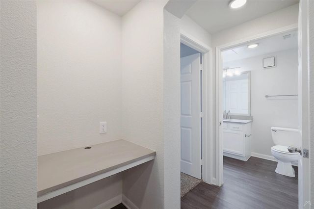 12215 Hunters Chase DR N-6304N, Austin, TX 78729