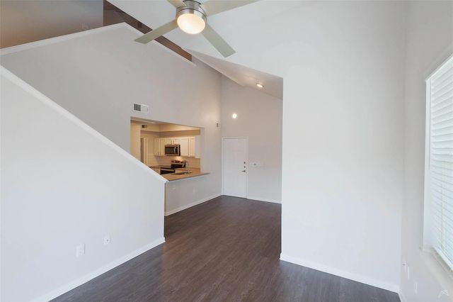 12215 Hunters Chase DR N-6304N, Austin, TX 78729