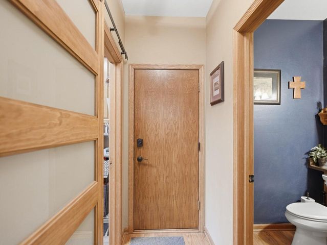 13370 Maple Ridge ROAD, New Berlin, WI 53151