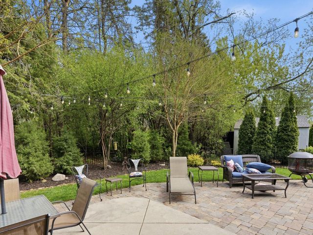 13370 Maple Ridge ROAD, New Berlin, WI 53151
