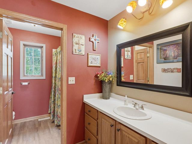 13370 Maple Ridge ROAD, New Berlin, WI 53151