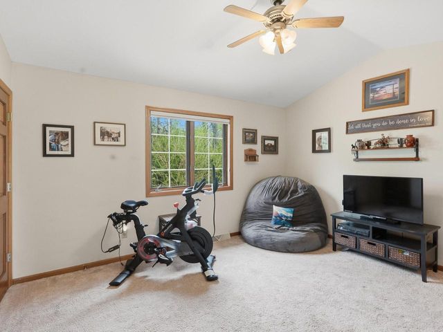 13370 Maple Ridge ROAD, New Berlin, WI 53151