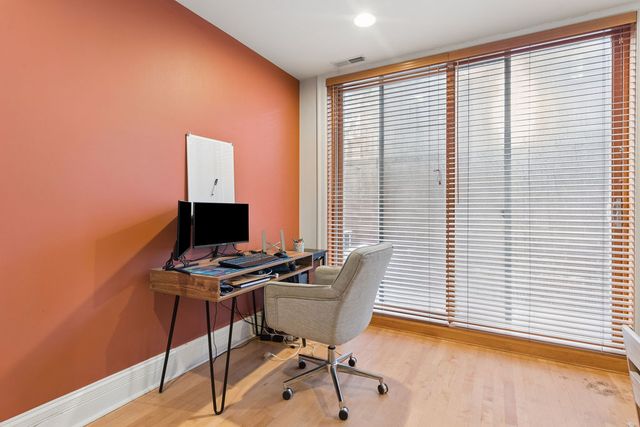 2315 W Wabansia Avenue 1E, Chicago, IL 60647