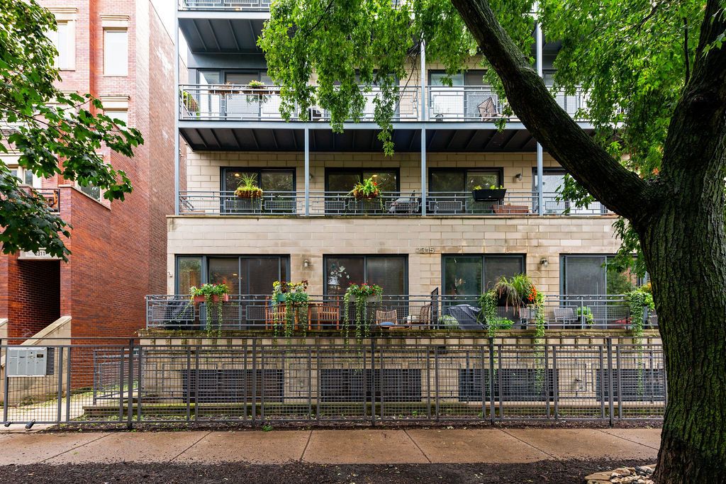 2315 W Wabansia Avenue 1E, Chicago, IL 60647