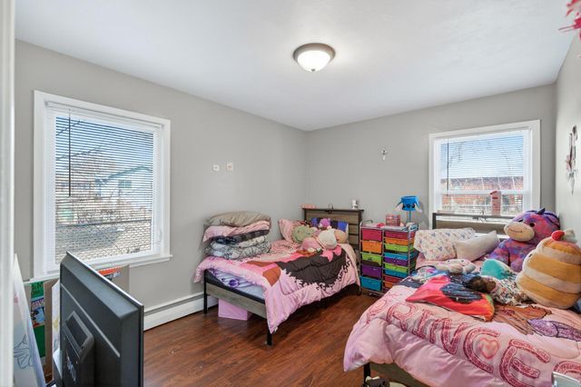 349 15th Avenue NE, Minneapolis, MN 55413