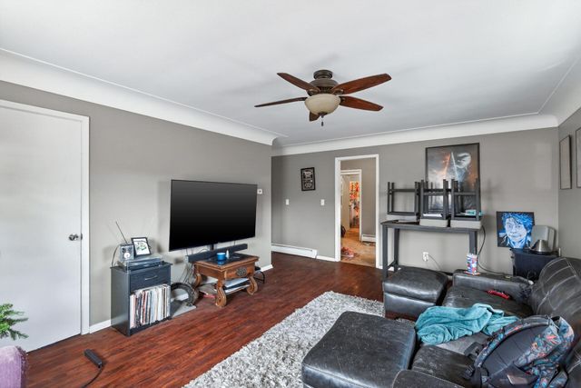 349 15th Avenue NE, Minneapolis, MN 55413