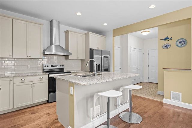 462 Zephyr Road, Williston, VT 05495