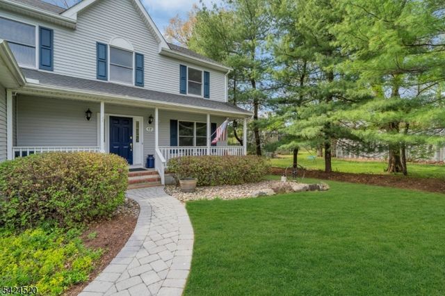 17 Revere St, Bridgewater Twp., NJ 08807