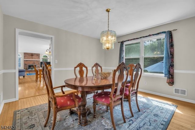 17 Revere St, Bridgewater Twp., NJ 08807