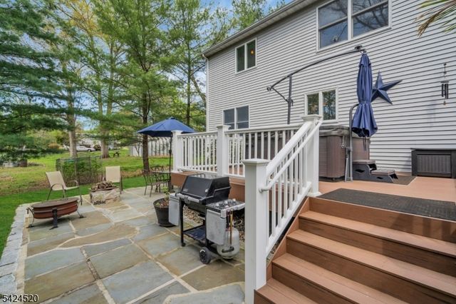 17 Revere St, Bridgewater Twp., NJ 08807