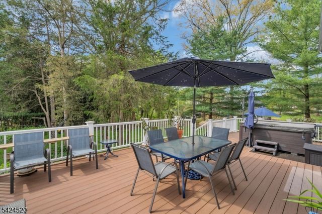 17 Revere St, Bridgewater Twp., NJ 08807