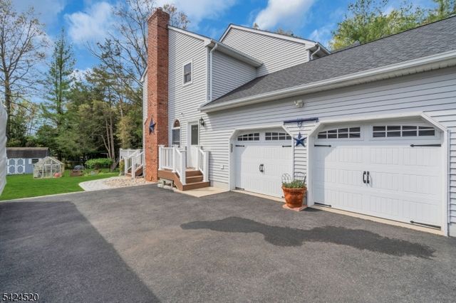 17 Revere St, Bridgewater Twp., NJ 08807