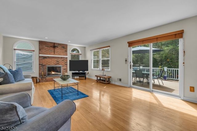17 Revere St, Bridgewater Twp., NJ 08807