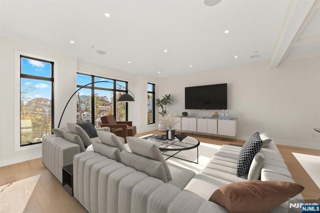 61 Edgewater Road, Cliffside Park, NJ 07010