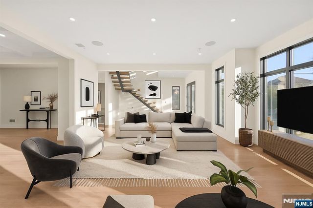 61 Edgewater Road, Cliffside Park, NJ 07010