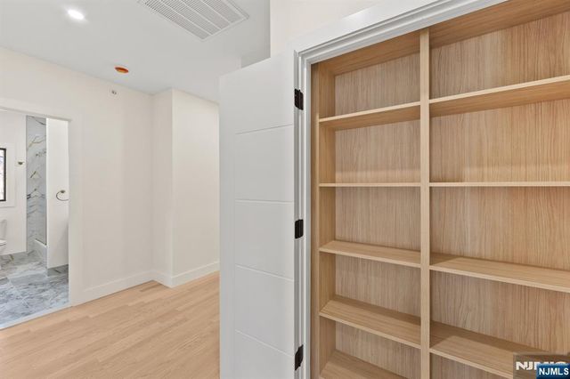 61 Edgewater Road, Cliffside Park, NJ 07010