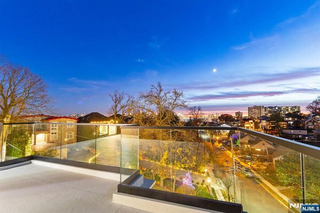 61 Edgewater Road, Cliffside Park, NJ 07010