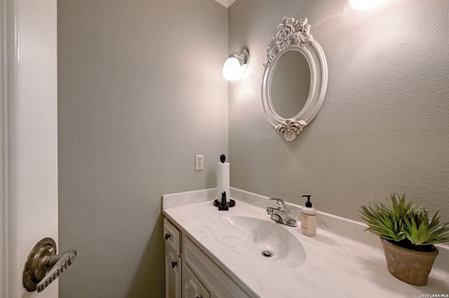 13003 chateau forest, San Antonio, TX 78230