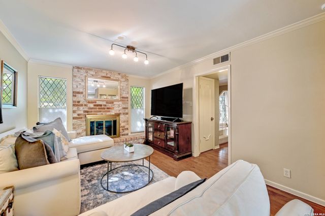 13003 chateau forest, San Antonio, TX 78230