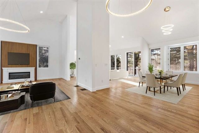 85 Jewell St, Mansfield, MA 02048