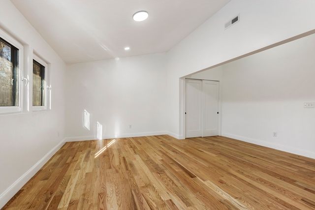 85 Jewell St, Mansfield, MA 02048