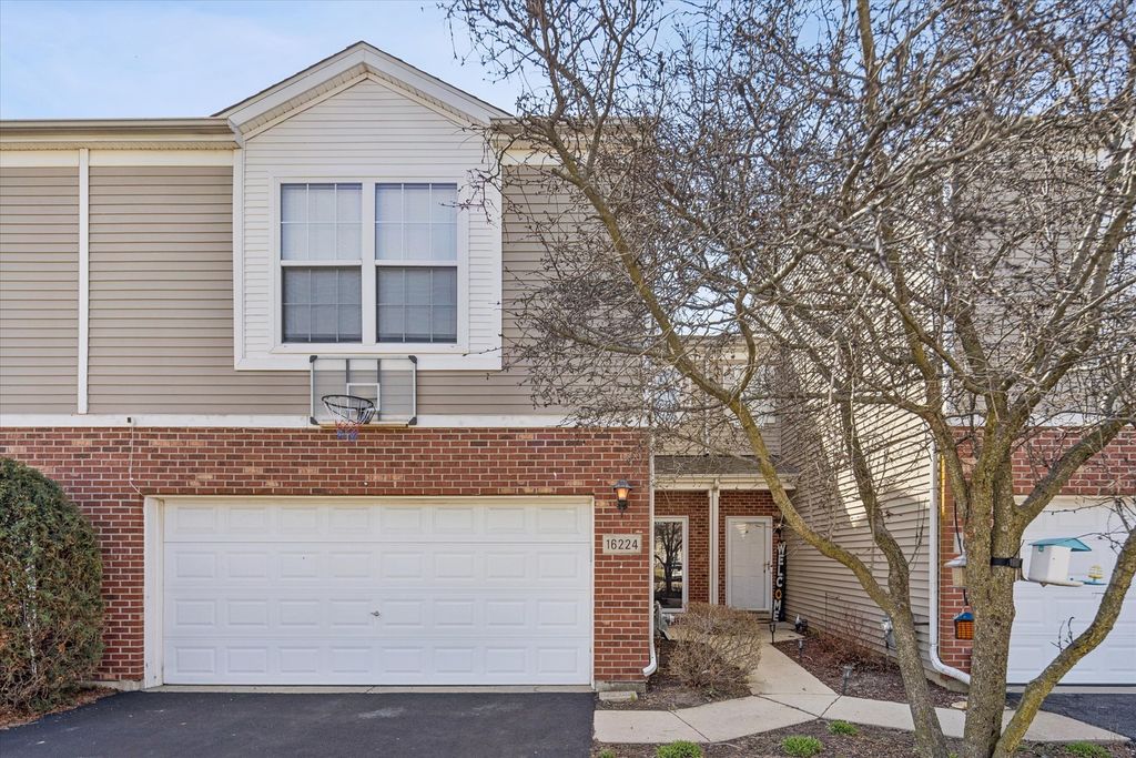 16224 Golfview Drive, Lockport, IL 60441