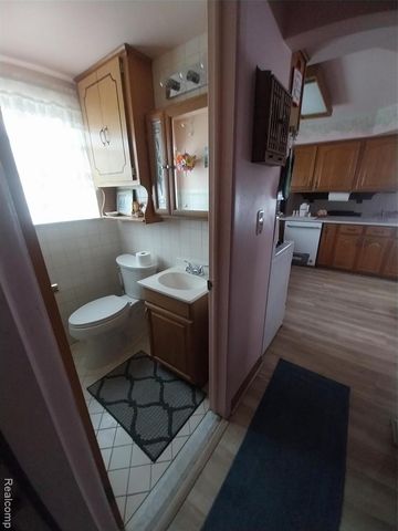 11159 Mandale Drive, Sterling Heights, MI 48312