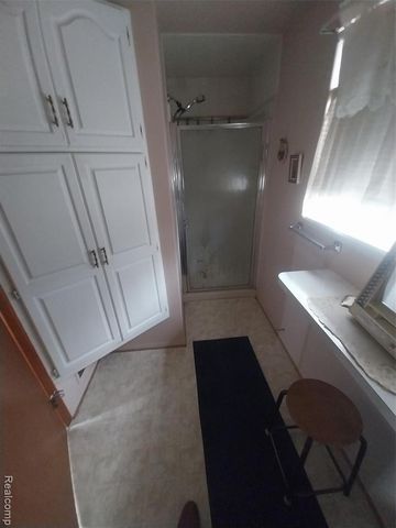 11159 Mandale Drive, Sterling Heights, MI 48312