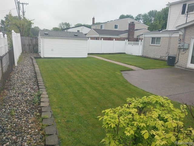 11159 Mandale Drive, Sterling Heights, MI 48312
