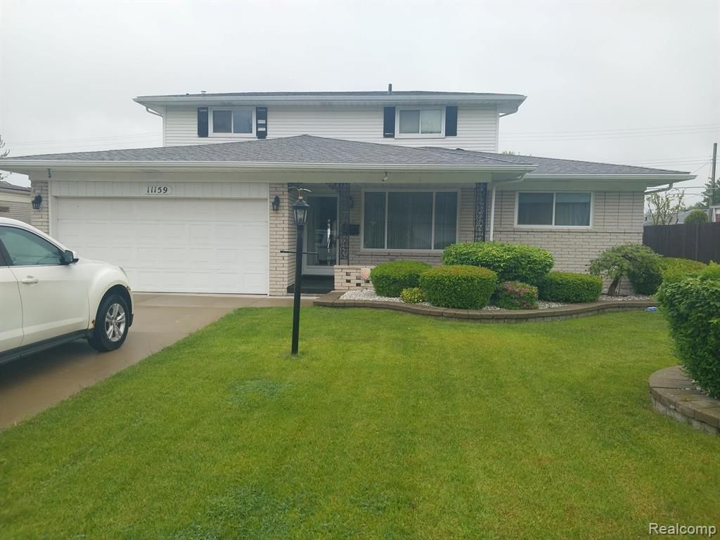 11159 Mandale Drive, Sterling Heights, MI 48312