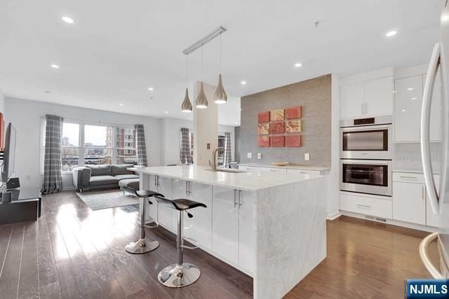 331 Promenade, Edgewater, NJ 07020