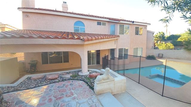 9428 Salt Water Court, Las Vegas, NV 89117