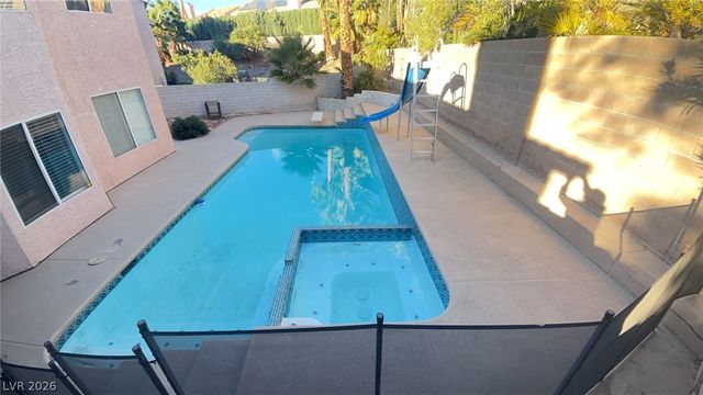 9428 Salt Water Court, Las Vegas, NV 89117