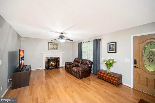 679 CROPP RD, Fredericksburg, VA 22406