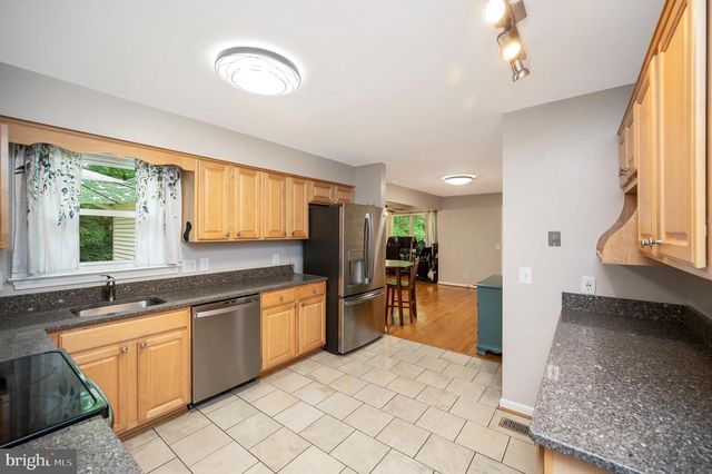 679 CROPP RD, Fredericksburg, VA 22406