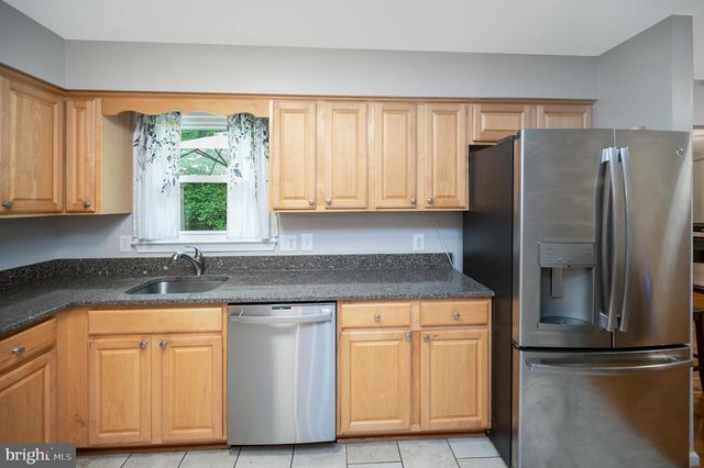 679 CROPP RD, Fredericksburg, VA 22406