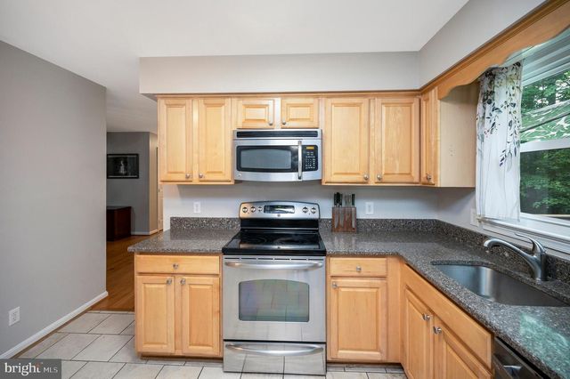679 CROPP RD, Fredericksburg, VA 22406