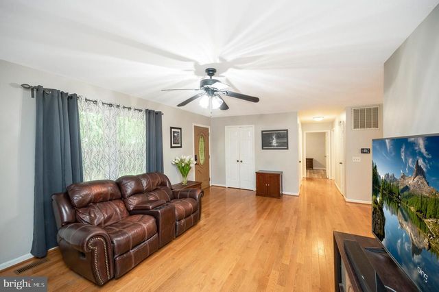 679 CROPP RD, Fredericksburg, VA 22406