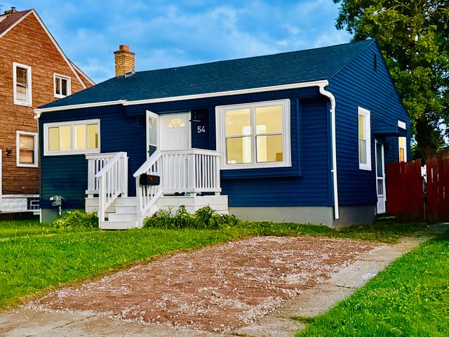 54 E Fairmount Avenue, Pontiac, MI 48340