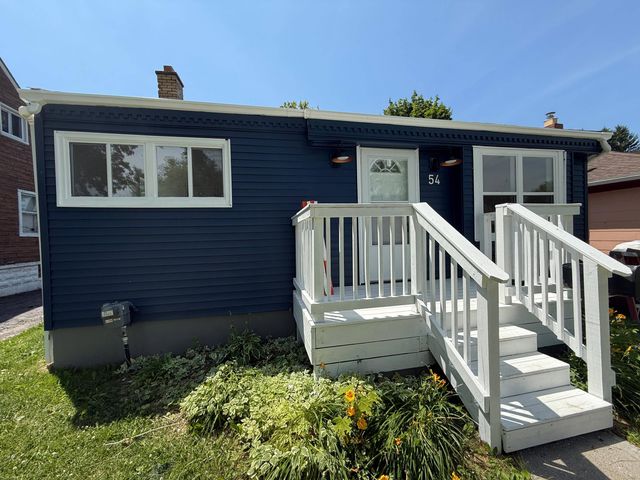 54 E Fairmount Avenue, Pontiac, MI 48340