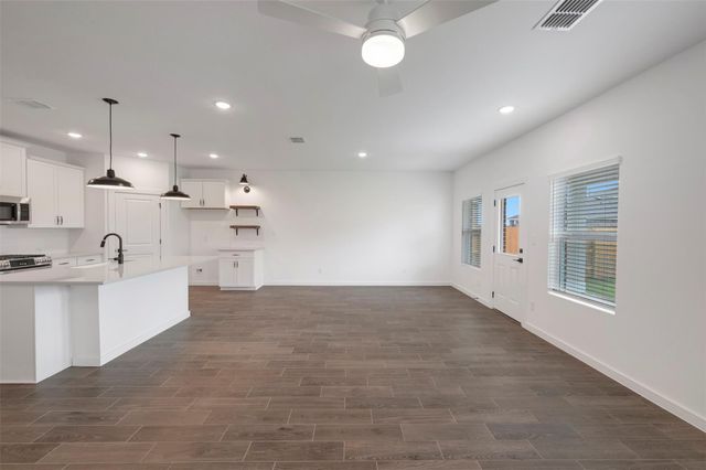 7918 Jasper Meadows Way, Angleton, TX 77515