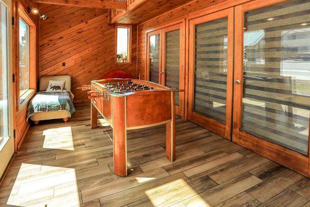 42638 Moonridge Road, Big Bear, CA 92315