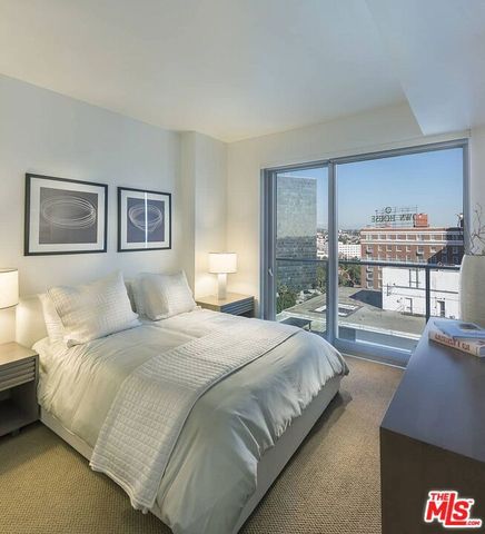 3033 Wilshire Avenue PH1602, Los Angeles, CA 90010