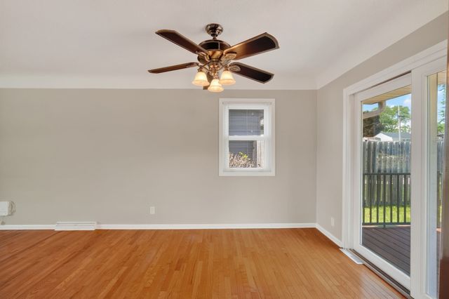 7205 Maple Drive, Urbandale, IA 50322