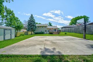 7205 Maple Drive, Urbandale, IA 50322