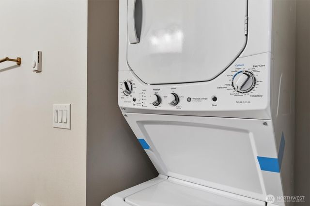 11 Sun Crest Lane, Cathlamet, WA 98612