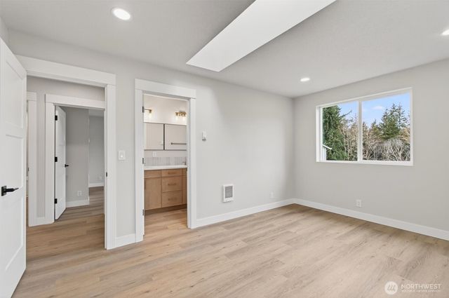 11 Sun Crest Lane, Cathlamet, WA 98612