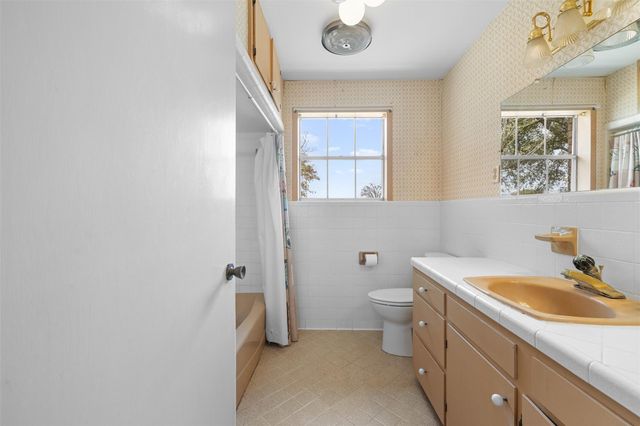 4361 Us Highway 77 S, Hallettsville, TX 77964